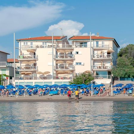 Residence Villa Lo Scoglietto San Vincenzo Luaran gambar